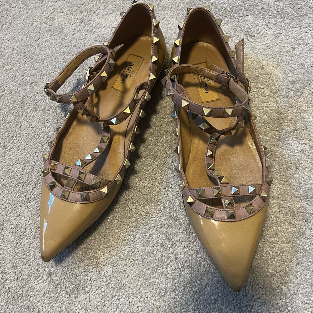 Valentino Tan Patent Leather Flats with Studded Straps